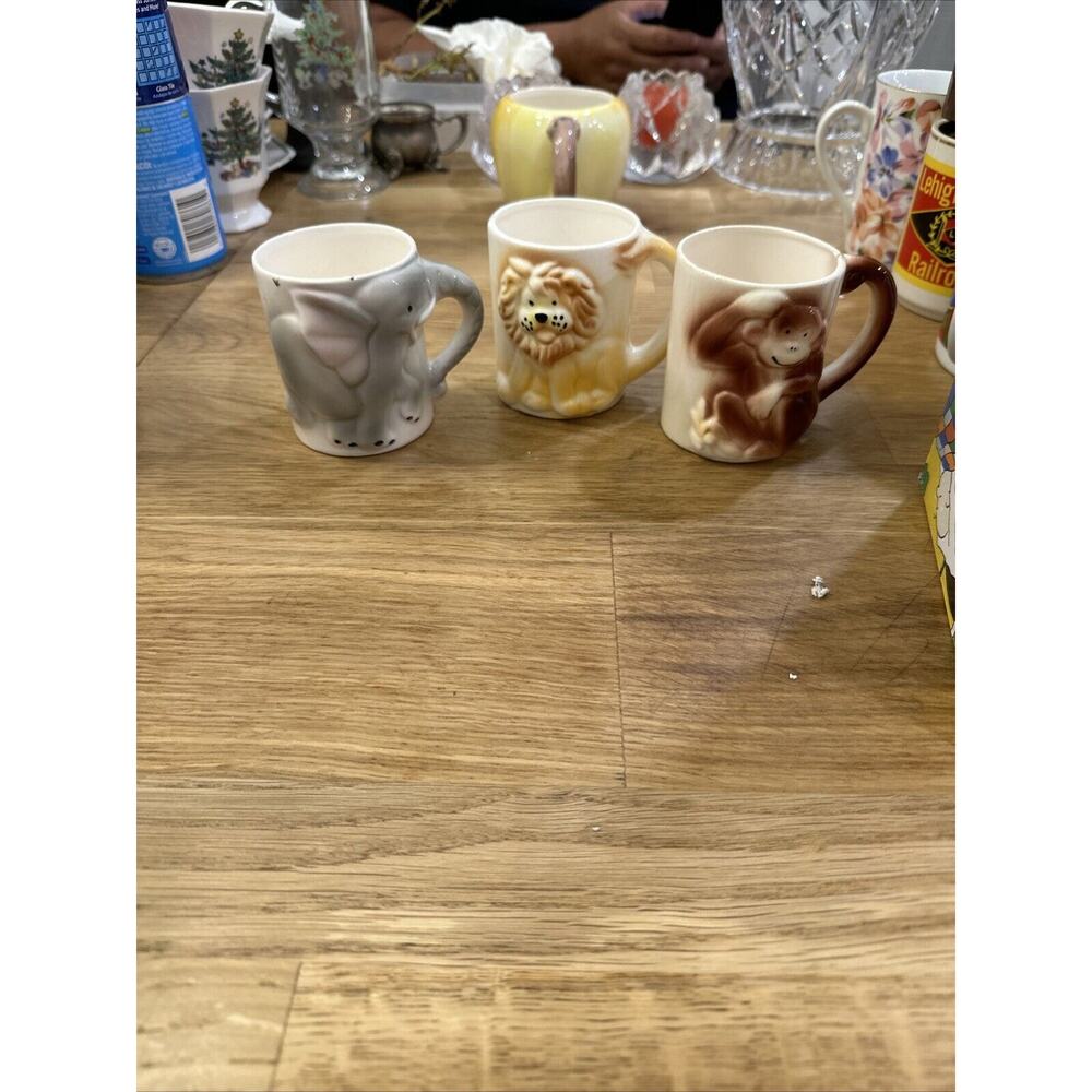 JSNY 3D Animal Mugs Elephant Monkey Lion 6 oz Ceramic NWOB Taiwan